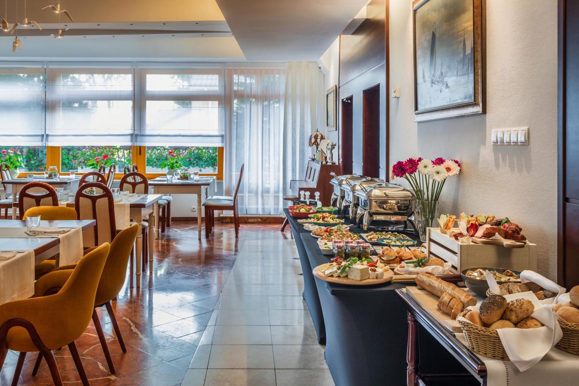 Hotel Bartan Gdansk Seaside Ngoại thất bức ảnh